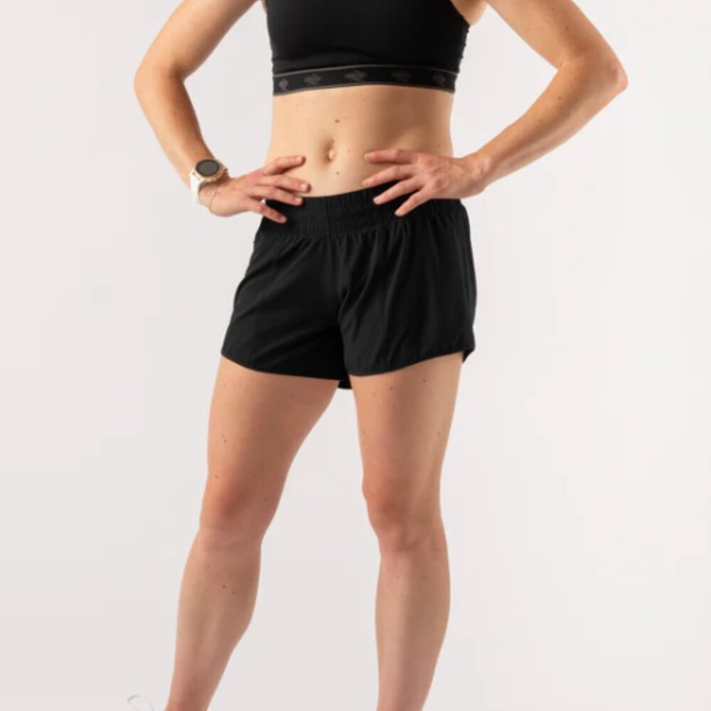 Rabbit Feelin' FIne 4" Short - S - Black